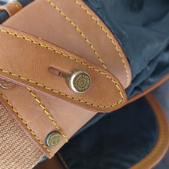 Hunting World- 2 REHAB Bags - Picture 7 of 12